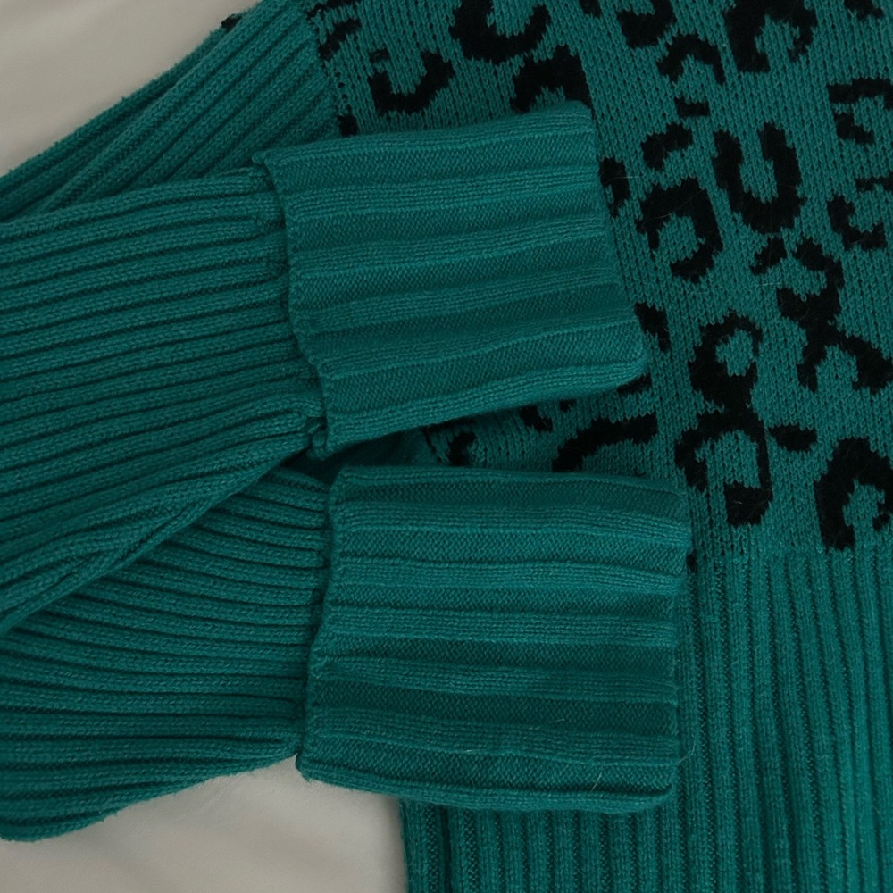 Nine West cheetah print sweater - Picture 4 of 5